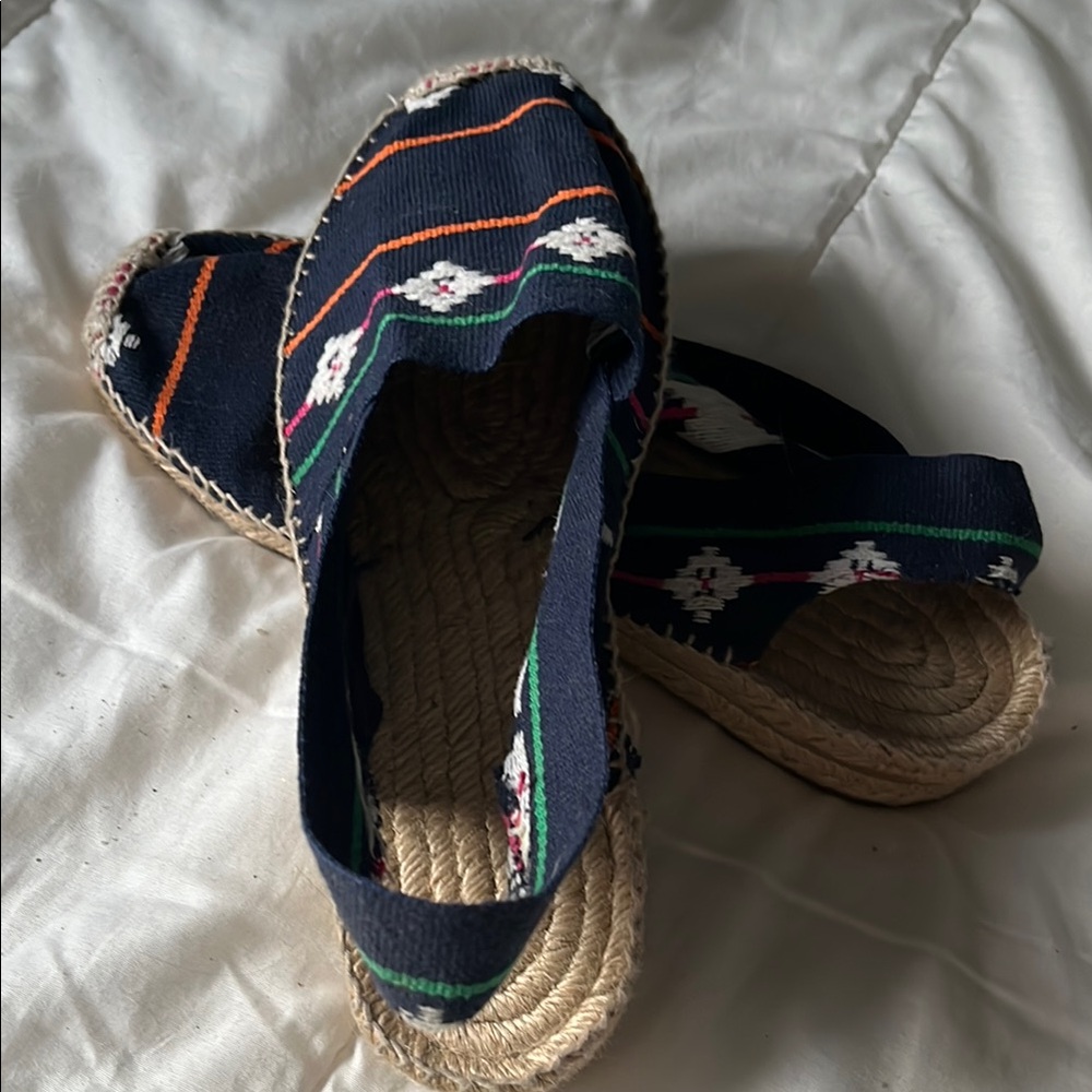 Colorful Espadrille Sandals - Picture 4 of 4